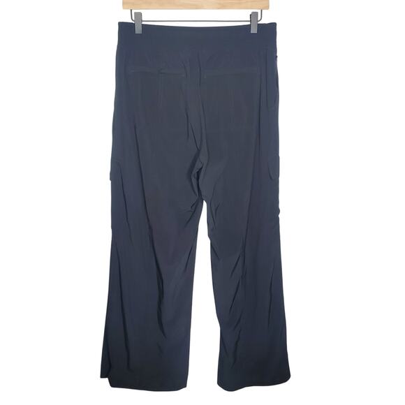 Athleta Chelsea Wide Leg Pant Black Women's Size 8 Utility Cargo Lounge - Picture 12 of 12